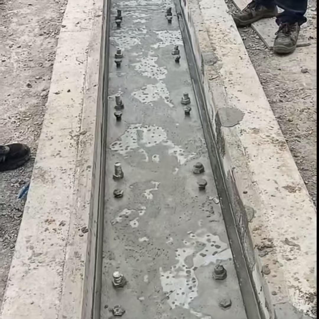 汾阳港口码头起重机龙门吊重型机械设备稳固用早强快凝轨道胶泥